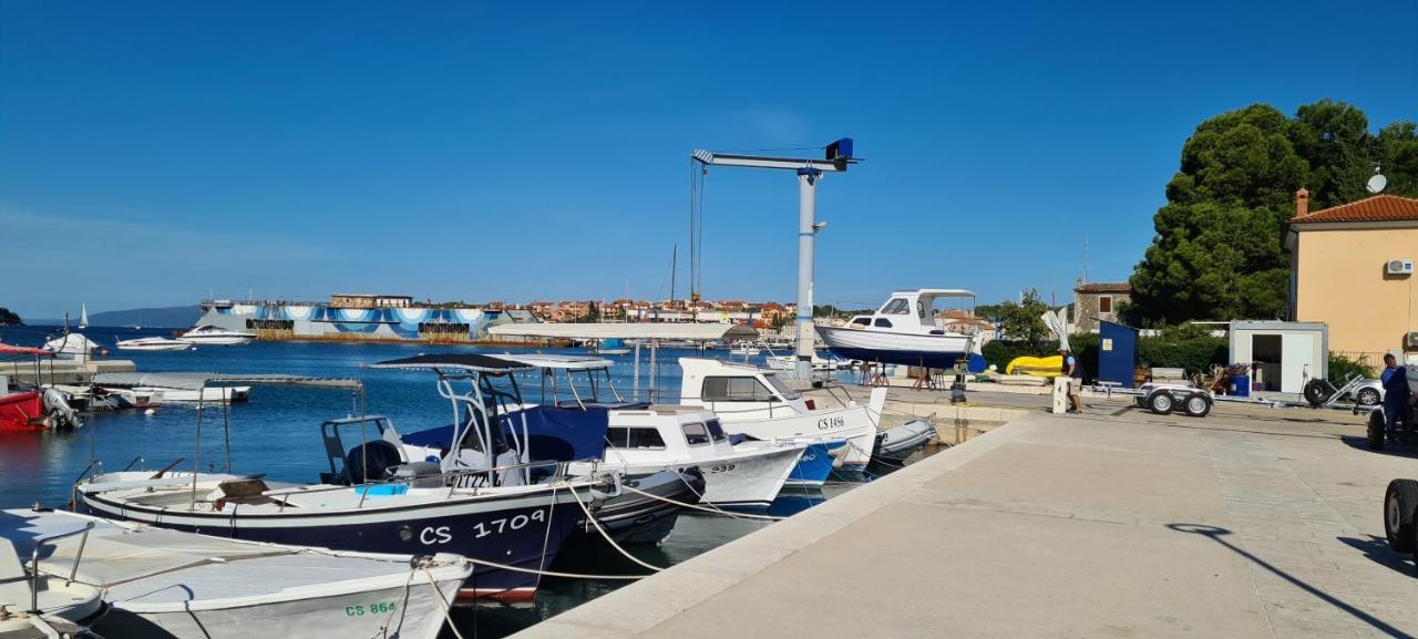 Studio Apartman Loreta Cres Eksteriør billede