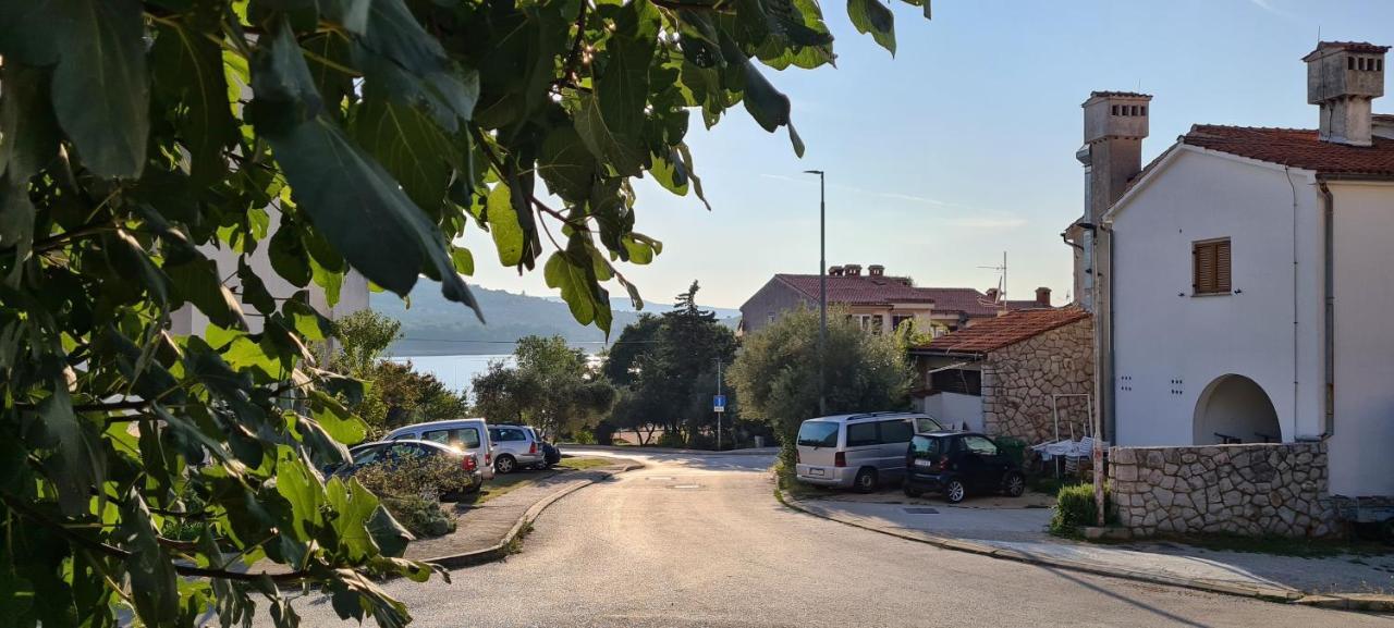 Studio Apartman Loreta Cres Eksteriør billede