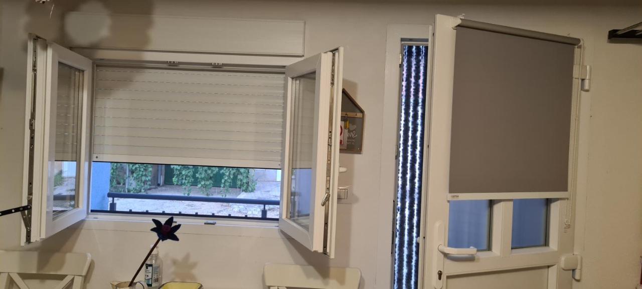 Studio Apartman Loreta Cres Eksteriør billede