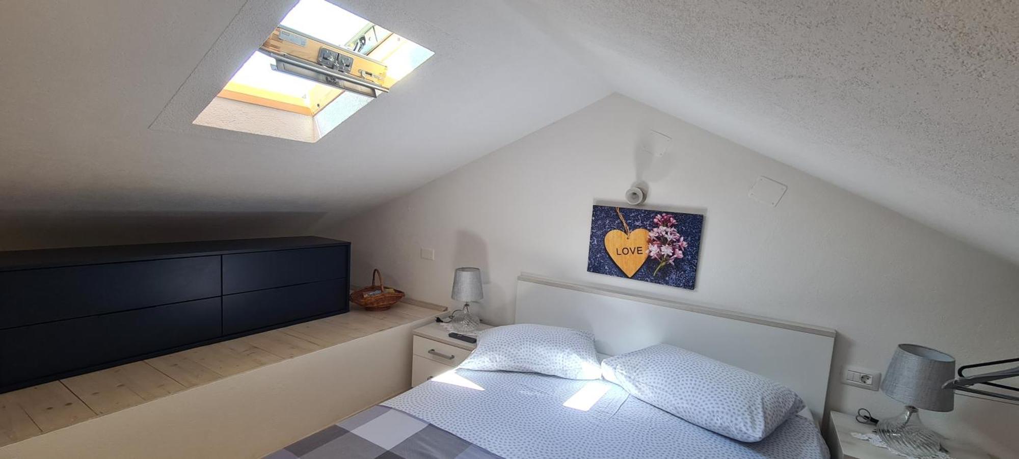 Studio Apartman Loreta Cres Eksteriør billede
